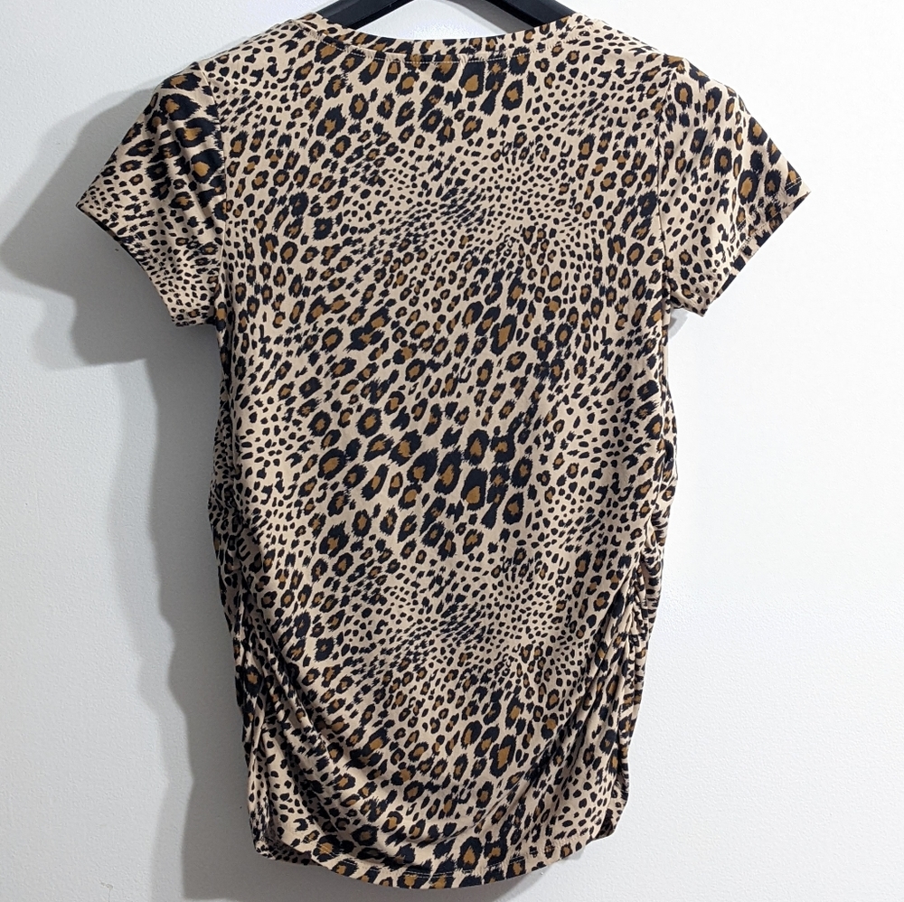 Maternity Leopard Print Short Sleeve V Neck Top, New With Tag, Size Medium - Picture 2 of 4